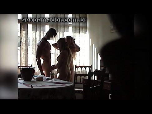 ❤️ Sexvänner bjuder in en gigantisk man och en trekant med honom Sexvideo at porn sv.superpornpics.ru ﹏